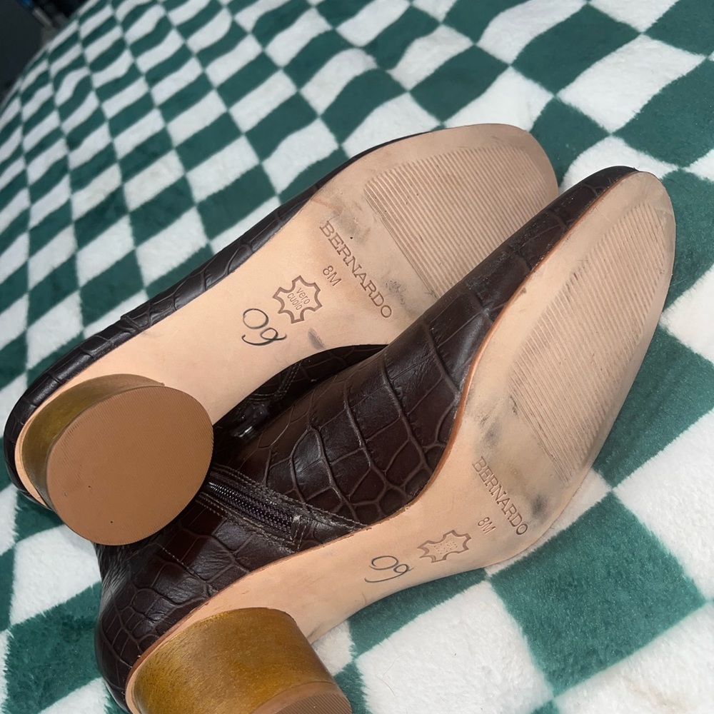 Bernardo boots